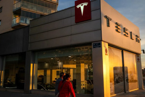 Buồn của Elon Musk: Tesla bất ngờ bị 2 hãng xe Trung Quốc ‘vô danh’ vượt mặt, gặp khủng hoảng nghiêm trọng tại châu Âu