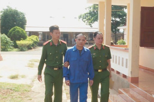 Hai đối tượng buôn lậu thuốc nhúng sầu riêng, giao dịch gần 100 tỷ đồng