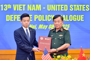 Đại học Harvard trao trả 43 bộ hồ sơ kỷ vật trong chiến tranh cho thân nhân các liệt sĩ và các cựu chiến binh Việt Nam