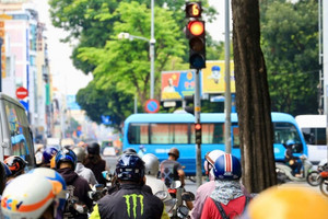 Quy định mới nhất về đèn đỏ, đèn xanh, đèn vàng, nhiều người tham gia giao thông chủ quan dễ bị phạt lên tới 20 triệu đồng
