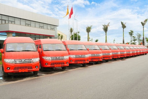 Gây chú ý với khoang hành lý rộng nhất phân khúc, mẫu xe khách của hãng xe Việt Kim Long Motor tiếp tục được đặt mua 100 chiếc