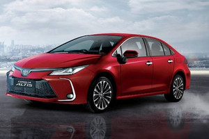 Toyota Corolla Altis 2025 trang bị hybrid dẫn động 4 bánh, giá chỉ ngang xe hạng B tại Việt Nam
