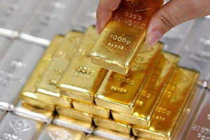 Giá vàng giảm mạnh sau khi Mỹ - Trung Quốc hoãn áp thuế 90 ngày