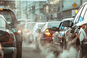 Siết khí thải, ô tô sản xuất trước 2017 có được vào Hà Nội, TPHCM?