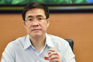 Quốc hội 'vừa chạy vừa xếp hàng' tháo gỡ 'điểm nghẽn của điểm nghẽn'