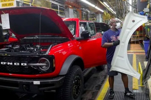 Công nhân Ford tuồn phụ tùng ra ngoài suốt hai năm không bị phát hiện