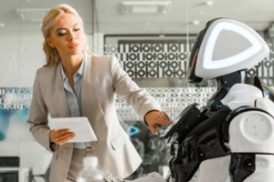 Doanh nghiệp tin tuyệt đối vào AI, sa thải hàng nghìn nhân sự bỗng nhiên phải tuyển dụng lại vì một lí do