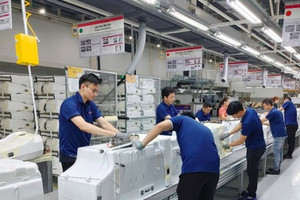 Một tập đoàn điện tử hàng đầu Hàn Quốc chuyển 1 phần sản xuất khỏi Việt Nam để né thuế cao tại Mỹ