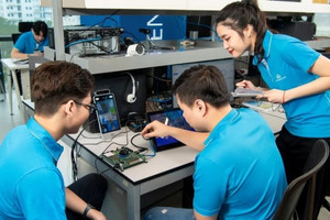 Ngành học ‘kén chọn’ khi phải đạt 8 điểm Toán mới đủ điều kiện theo học: Tốt nghiệp được ‘trải thảm đỏ’ về làm việc, lương lên tới 10 con số