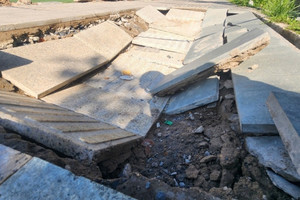 Vỉa hè đường 4.800 tỷ đồng nối ga T3 Tân Sơn Nhất sụt lún dù mới thông xe
