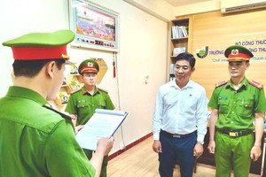 Bắt Hiệu trưởng Trần Kim Quyên