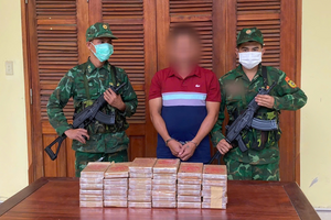 Bắt giữ ‘trùm’ ma túy khi đang vận chuyển 38 bánh heroin từ Lào về Việt Nam