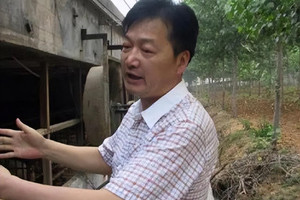 Bỏ phố về quê khởi nghiệp, chàng sinh viên thú y thành tỷ phú nuôi heo có gia sản 600 nghìn tỷ, được Forbes xướng tên trong top 200 người giàu nhất thế giới