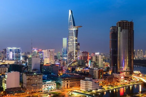 TP Hồ Chí Minh cùng Vingroup khảo sát thực địa, lập kế hoạch chuyển đổi toàn bộ 400.000 xe máy xăng của shipper và xe ôm công nghệ sang xe điện