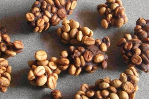 Chuyện thật như đùa: Cà phê đắt ngang vàng, làm từ phân chim giá 40 triệu đồng/kg