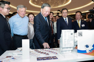 Máy bay không người lái chở người gây chú ý tại hội nghị triển khai Nghị quyết 68, doanh nghiệp tư nhân nào đứng sau?