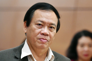 'Bảo chúng tôi trực thuộc Mặt trận hết thì hành chính quá'