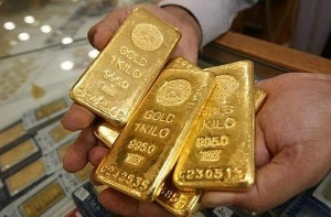 Giá vàng tăng trở lại sau lời đe dọa mới từ Tổng thống Donald Trump