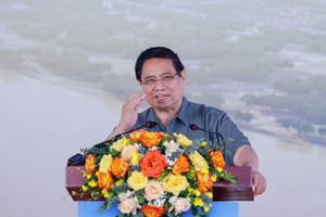 Thủ tướng yêu cầu rút ngắn thời gian thi công cầu Tứ Liên xuống còn 24 tháng, phấn đấu khánh thành vào ngày 19/5/2027