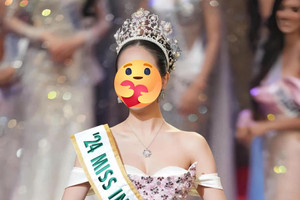 Hoa hậu quốc tế người Việt Nam duy nhất lọt top 10 Nhan sắc vượt thời gian
