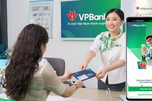 Trước giờ G, VPBank (VPB) bất ngờ phát đi cảnh báo khẩn tới tất cả khách hàng