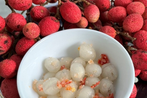 Loại quả từng bị ngó lơ nay 'lên đời' thành đặc sản dân phố mê mẩn vì hương vị lạ, giá tới 85.000 đồng/ kg