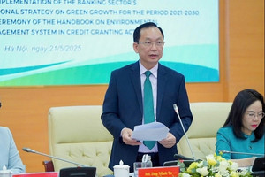 Ngân hàng Nhà nước ra mắt sổ tay quản lý rủi ro môi trường, thúc đẩy tín dụng xanh