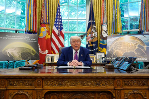 Tổng thống Mỹ Trump muốn sớm kích hoạt hệ thống chiến tranh vũ trụ cực kỳ tốn kém