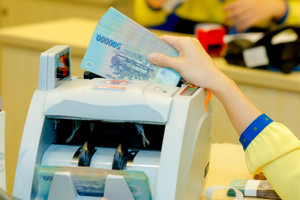 Lãi suất ngân hàng hôm nay 21/5/2025: Kỳ hạn dài lãi suất lên tới 6%/năm