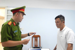 Bắt ‘ông trùm’ Phạm Chiến Thắng thuê giang hồ chém Chủ tịch để cướp quyền