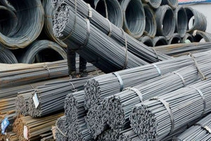 Loạt doanh nghiệp tiếp tục tăng giá thép khi chưa có tin mới sau vụ cháy lò cao của Hòa Phát (HPG)