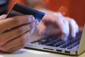 Ngân hàng cảnh báo: Chủ tài khoản làm điều này có thể bị phạt tới 100 triệu, truy cứu hình sự với mức án 7 năm tù
