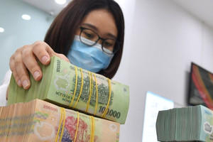 Mới: Trình Trung ương 5 bảng lương, 9 chế độ phụ cấp mới cho cán bộ, công chức, áp dụng sau 2026