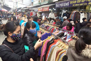 ĐBQH: Cả chợ Ninh Hiệp công khai bán hàng giả, hàng nhái nhưng không thấy cơ quan chức năng đâu?
