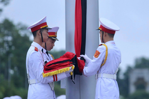 Hà Nội phân luồng giao thông, dừng hoạt động phố đi bộ