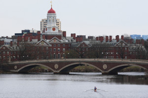 Quan hệ gần gũi với Trung Quốc trở thành gánh nặng chính trị với Đại học Harvard