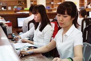 Cán bộ, công chức nghỉ hưu trước tuổi theo Nghị định 178 có được nâng lương không?