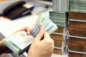 Quy định mới nhất về chế độ đối với lãnh đạo, cán bộ, công chức sau khi về xã công tác
