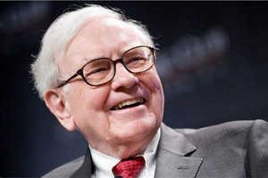 Warren Buffett ở tuổi 94: ‘Tôi không sinh ra để ngồi nhà xem truyền hình’