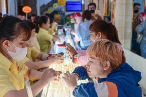 Lập sàn giao dịch, người dân được mua bán vàng vật chất hay cả vàng tín chỉ và vàng tài khoản?