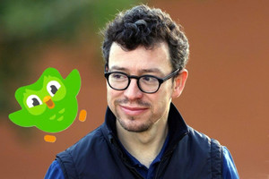 Bị người dùng tẩy chay vì tôn sùng AI, CEO Duolingo ‘quay xe’