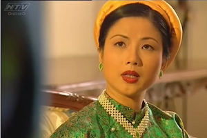 Nữ diễn viên là Phó giáo sư, Tiến sĩ đẹp nổi tiếng, được tung hô là người vào vai Hoàng hậu đẹp nhất Việt Nam