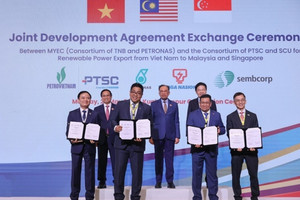 Ba Thủ tướng cùng chứng kiến cột mốc khởi đầu cho dự án lưới điện kết nối xuyên quốc gia