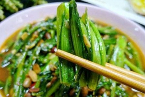 Bất ngờ loại rau giàu canxi 'vượt mặt' cả canh xương hầm: Bán đầy chợ Việt, giá siêu rẻ