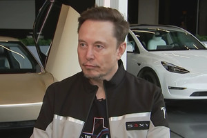 Buồn của Elon Musk: Tesla tiếp tục lao dốc tại châu Âu, doanh số ‘bốc hơi’ gần một nửa, bị BYD vượt mặt
