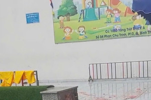 Cư dân chung cư 1050 phát hiện người đàn ông tử vong trên sân, công an lập tức điều tra