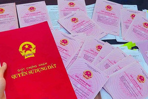 Từ giờ, có 3 trường hợp không thể sang tên sổ đỏ dù mua nhà đất đã công chứng xong