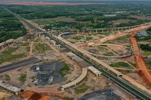 Cao tốc 18.000 tỷ kết nối Đông Nam Bộ: Một đoạn vượt tiến độ 8 tháng, phải hoàn thành trước khi siêu sân bay hoạt động