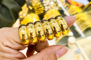 Nghiên cứu, áp dụng thuế đối với giao dịch mua bán vàng