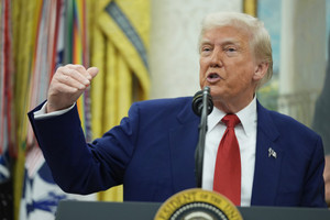 Chiến lược thương mại của Tổng thống Mỹ Trump bị đảo lộn sau khi tòa án chặn thuế đối ứng